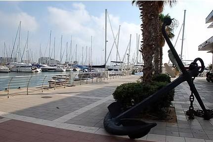 נמל הרצליה, צלם: mfa, לפי רשיון "נחלת הכלל" https://www.pikiwiki.org.il/image/view/39296